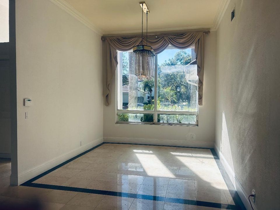 В аренду: $17,000 (5 спален, 4 ванн, 4151 Квадратных фут)