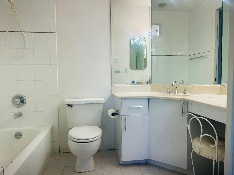 В аренду: $17,000 (5 спален, 4 ванн, 4151 Квадратных фут)