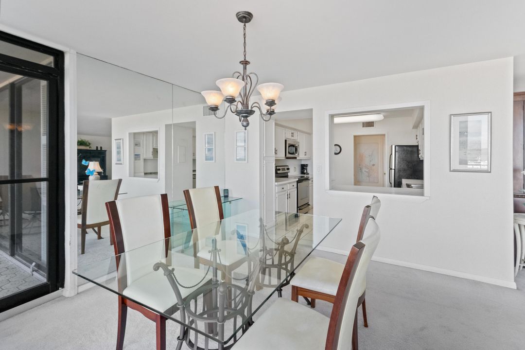 En Venta: $432,000 (2 camas, 2 baños, 1628 Pies cuadrados)