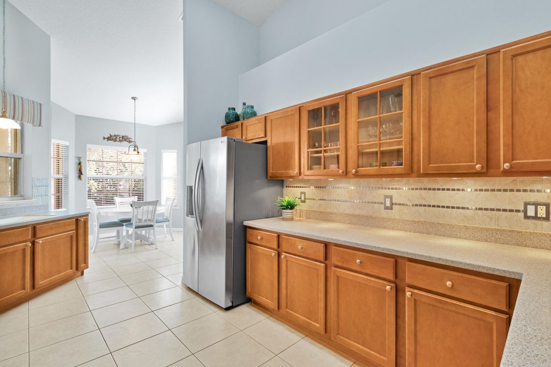 На продажу: $475,000 (3 спален, 2 ванн, 1737 Квадратных фут)