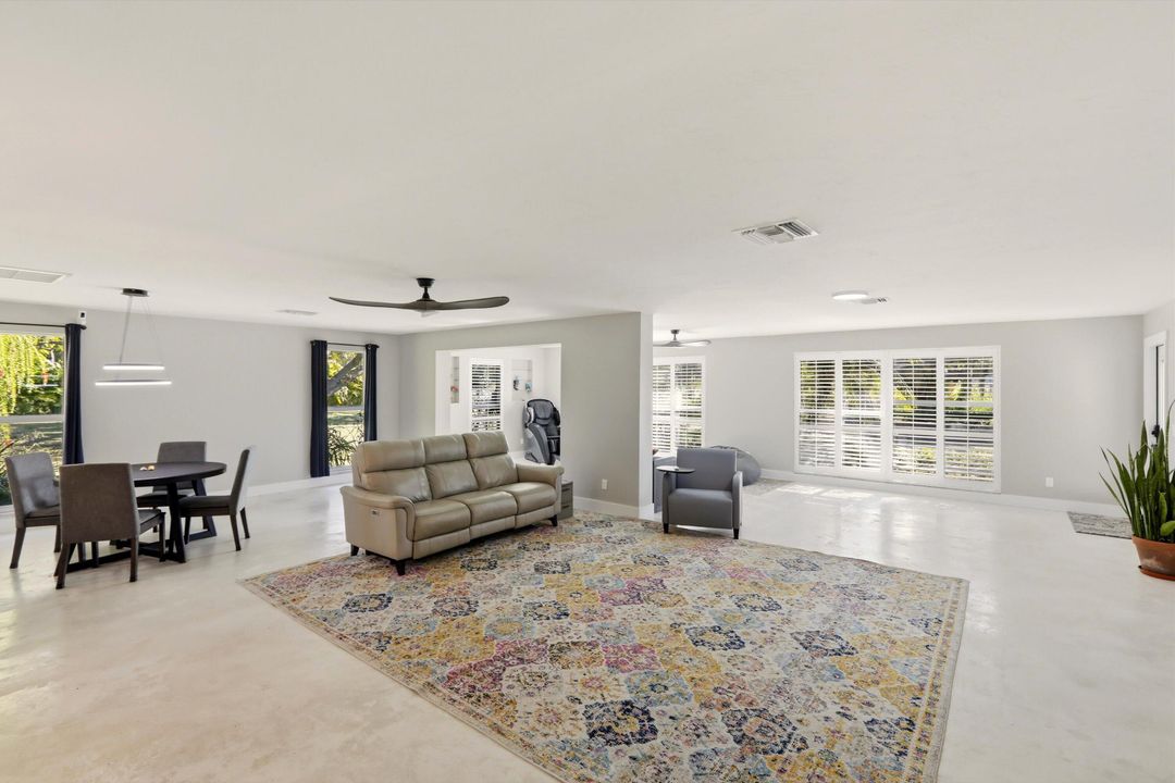 На продажу: $890,000 (3 спален, 2 ванн, 1500 Квадратных фут)