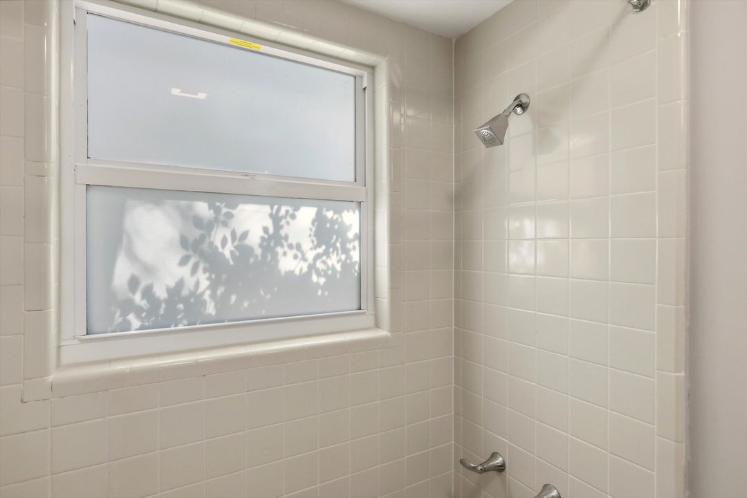 На продажу: $890,000 (3 спален, 2 ванн, 1500 Квадратных фут)