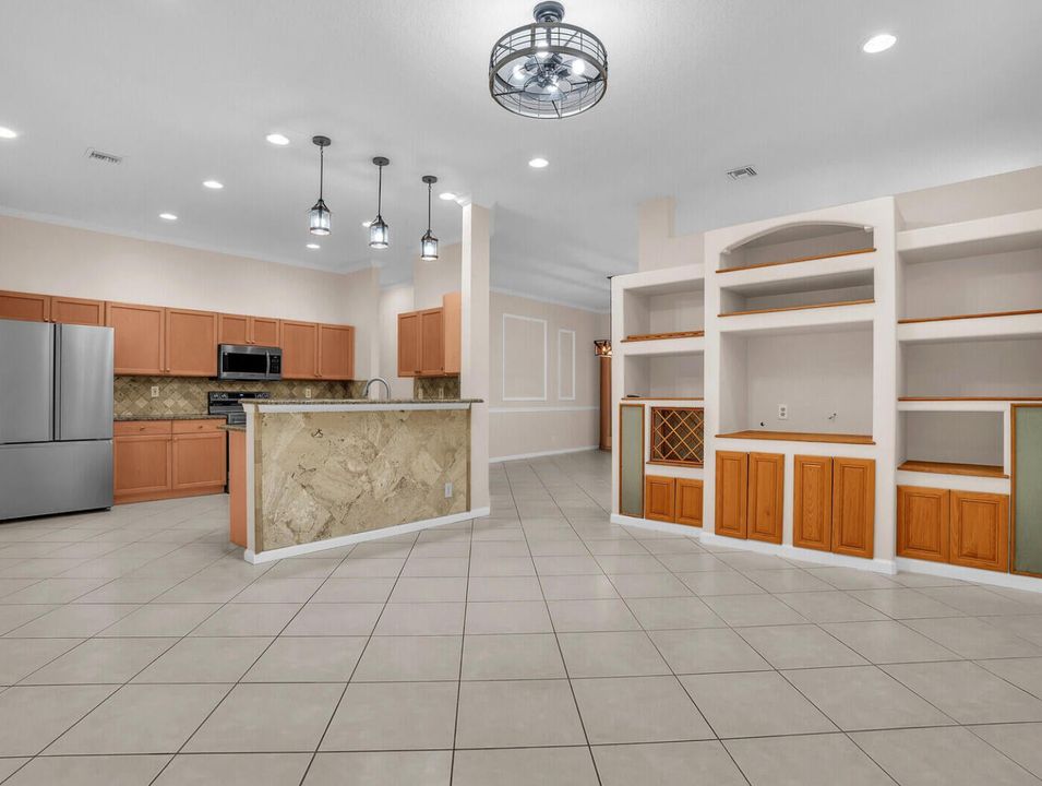 En Renta: $2,800 (3 camas, 2 baños, 2303 Pies cuadrados)