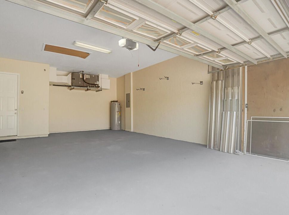 En Renta: $2,800 (3 camas, 2 baños, 2303 Pies cuadrados)