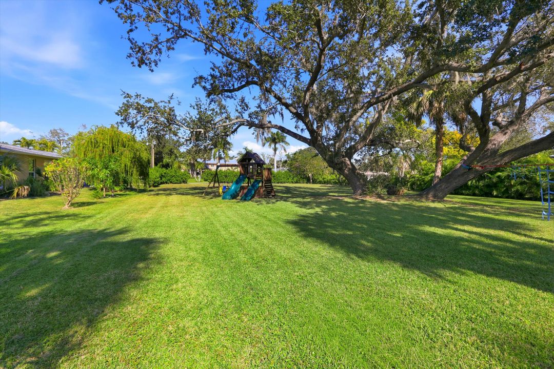 На продажу: $890,000 (3 спален, 2 ванн, 1500 Квадратных фут)