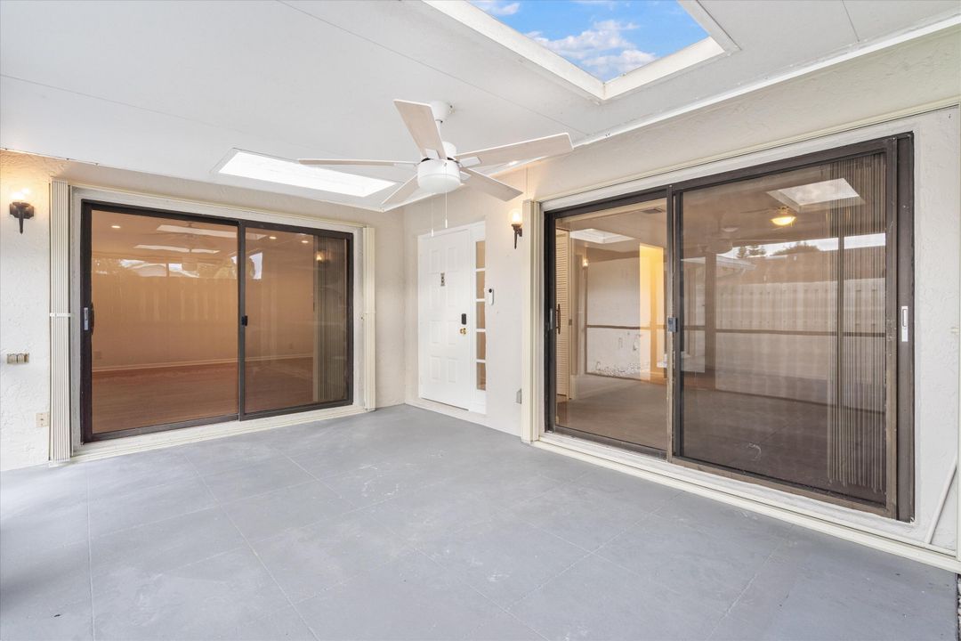 На продажу: $230,000 (2 спален, 2 ванн, 1188 Квадратных фут)