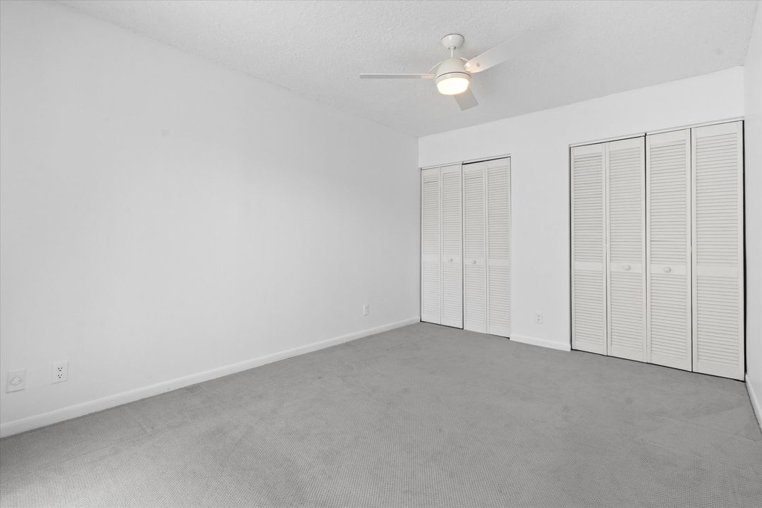 На продажу: $230,000 (2 спален, 2 ванн, 1188 Квадратных фут)