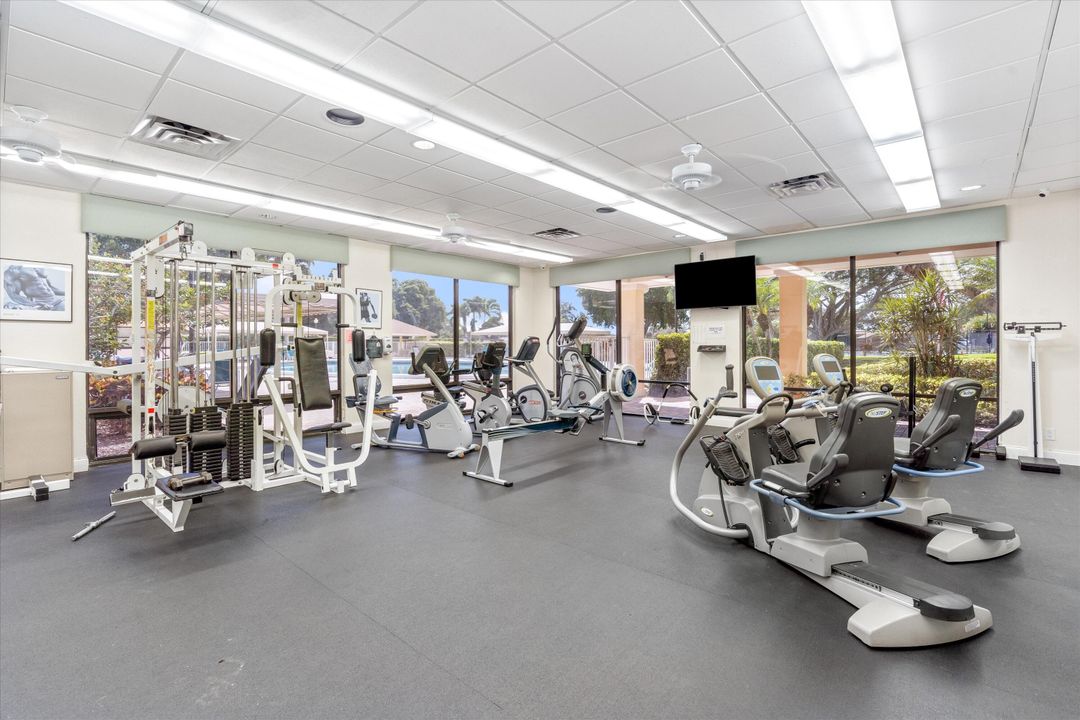 На продажу: $230,000 (2 спален, 2 ванн, 1188 Квадратных фут)