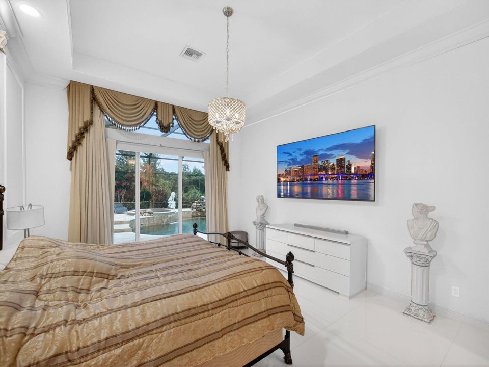 En Venta: $715,000 (3 camas, 3 baños, 2708 Pies cuadrados)