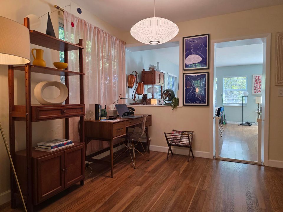 出租: $4,000 (3 贝兹, 2 浴室, 1344 平方英尺)