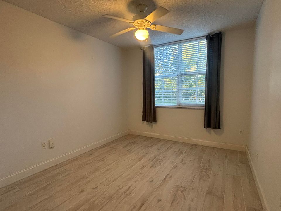 For Rent: $2,900 (3 beds, 2 baths, 1479 Square Feet)