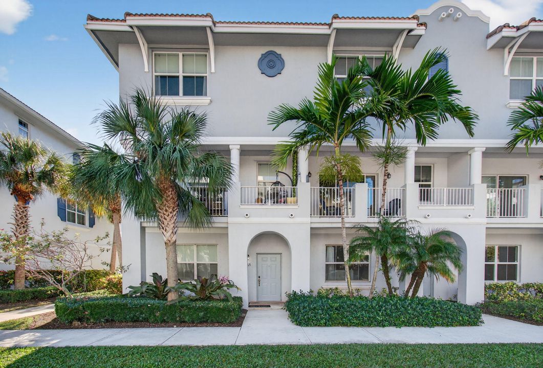 待售: $420,000 (4 贝兹, 3 浴室, 1988 平方英尺)