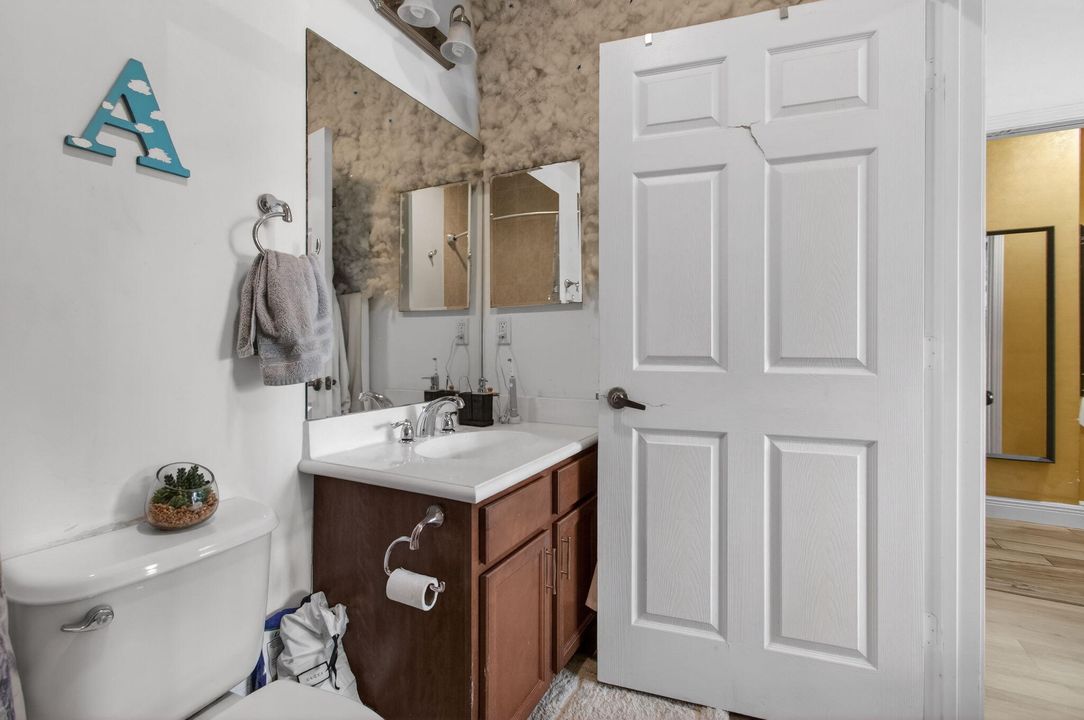 待售: $420,000 (4 贝兹, 3 浴室, 1988 平方英尺)