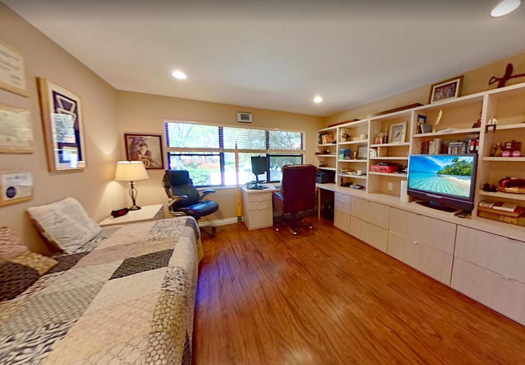 En Venta: $544,900 (3 camas, 2 baños, 2732 Pies cuadrados)