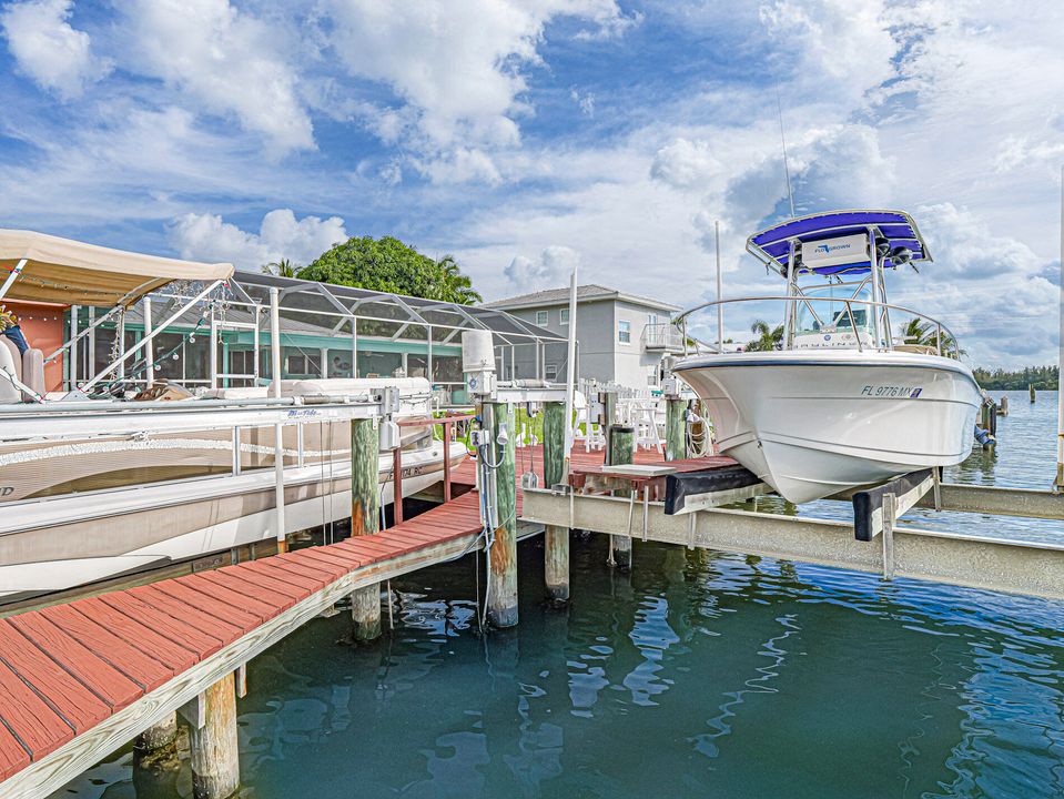 На продажу: $1,800,000 (3 спален, 2 ванн, 2258 Квадратных фут)