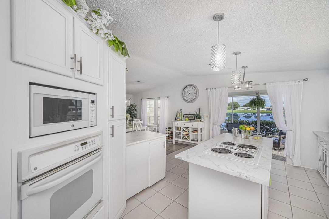 For Sale: $187,777 (2 beds, 2 baths, 1529 Square Feet)