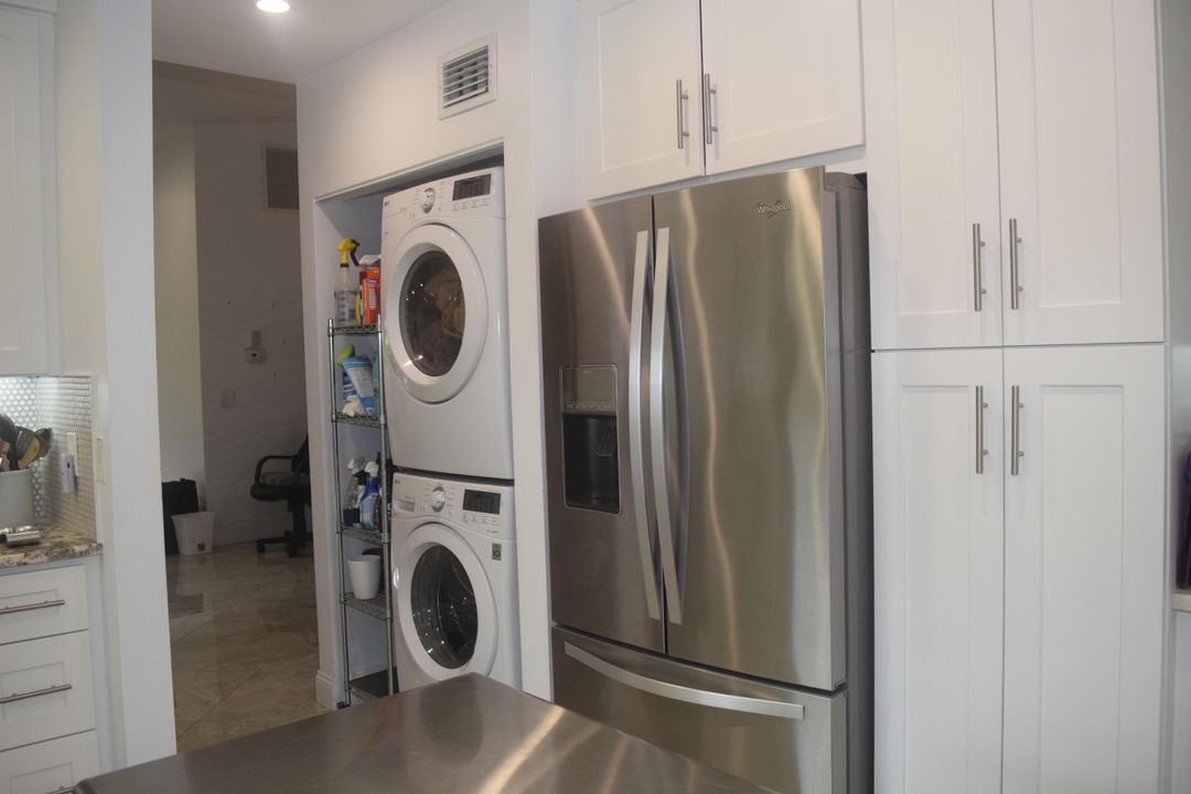 For Rent: $2,200 (2 beds, 2 baths, 1280 Square Feet)