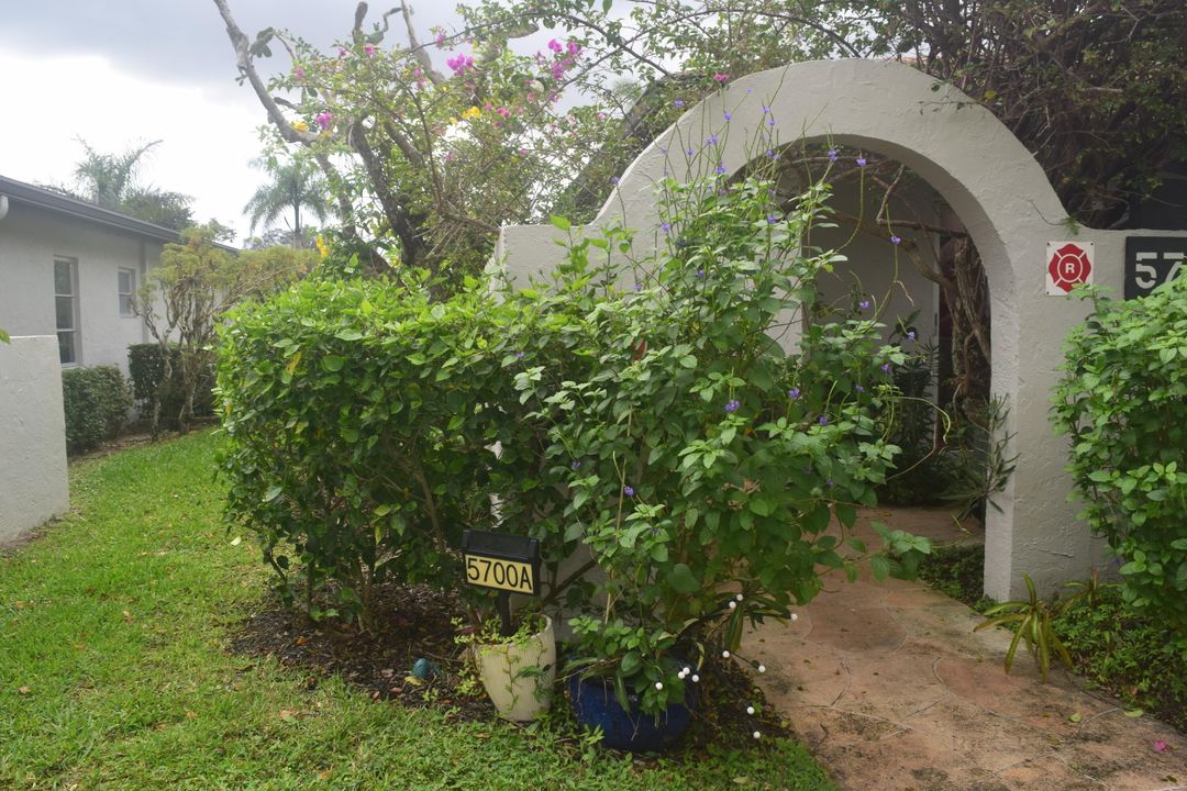 For Rent: $2,200 (2 beds, 2 baths, 1280 Square Feet)