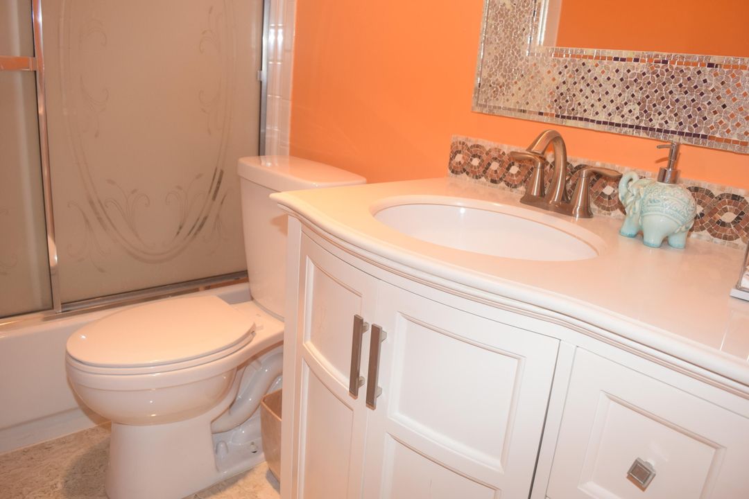 For Rent: $2,200 (2 beds, 2 baths, 1280 Square Feet)