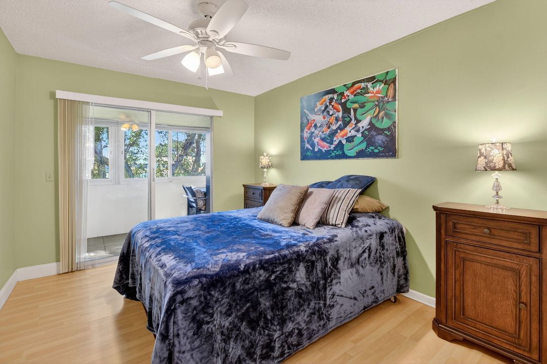 待售: $138,000 (2 贝兹, 1 浴室, 828 平方英尺)