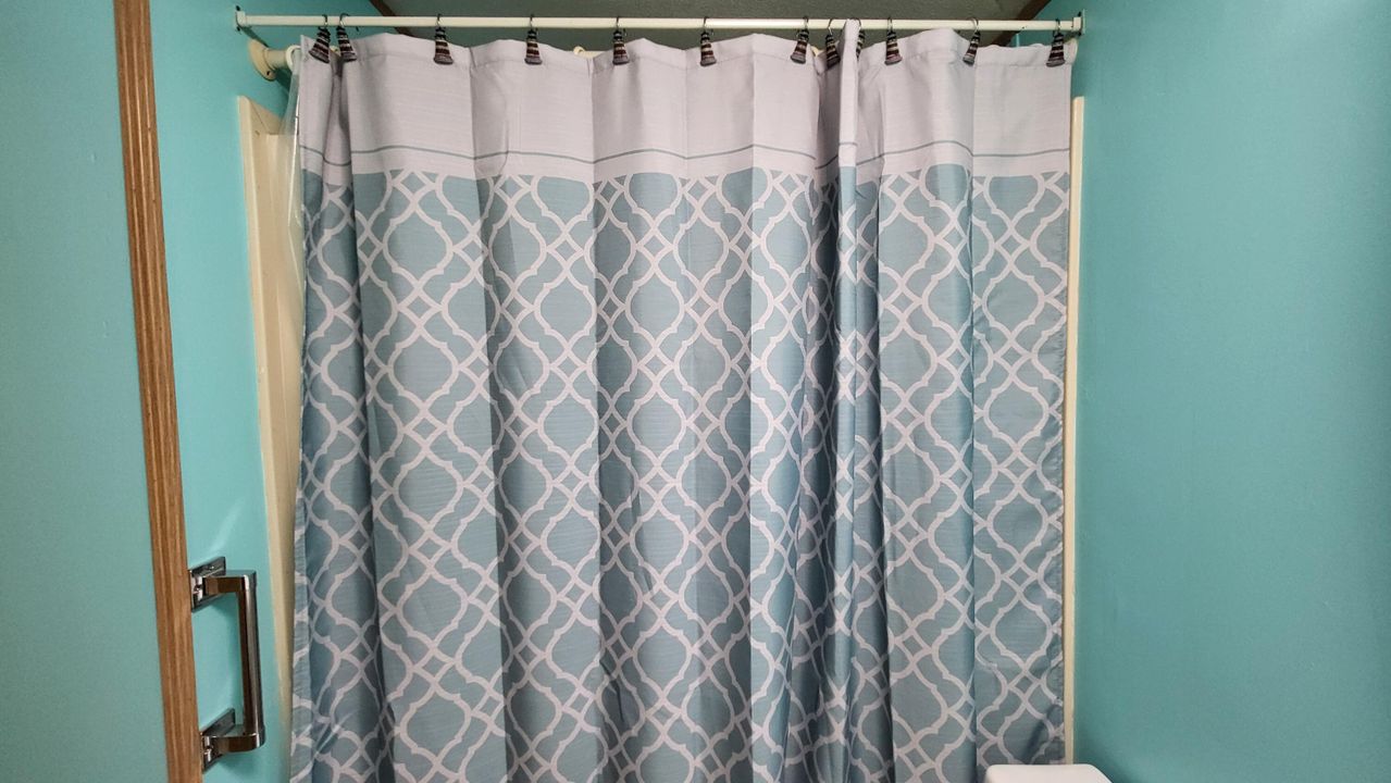 待售: $115,000 (2 贝兹, 1 浴室, 636 平方英尺)