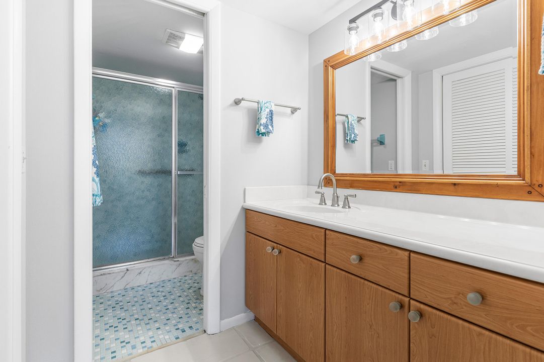 For Sale: $389,000 (2 beds, 2 baths, 1200 Square Feet)