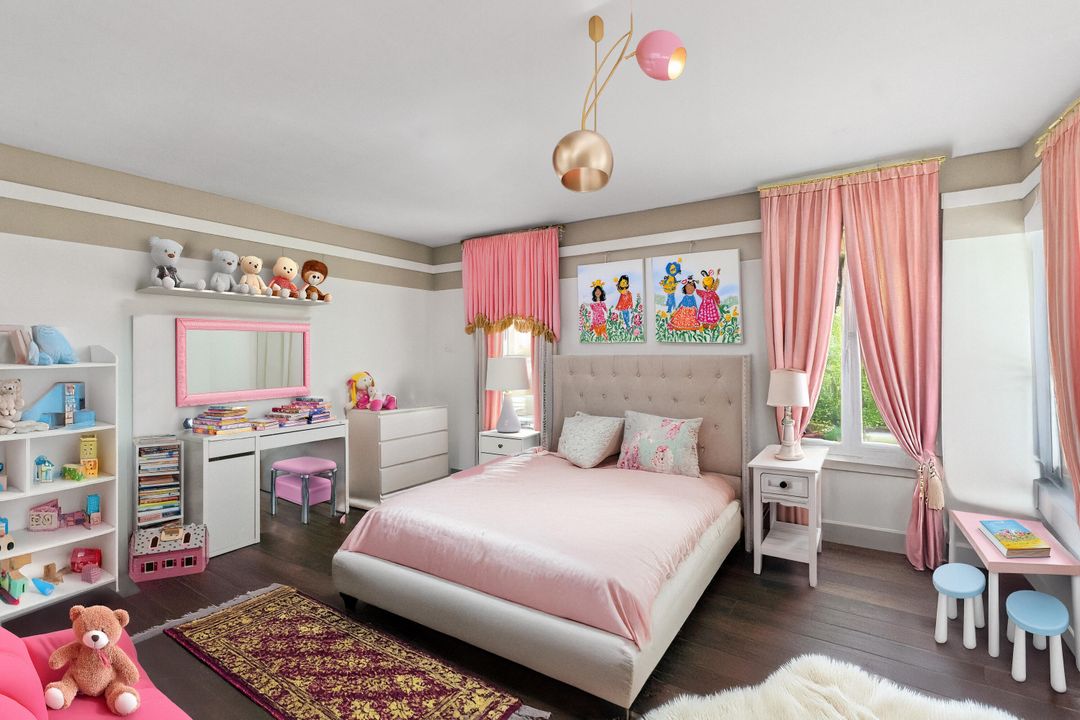 На продажу: $1,089,000 (5 спален, 3 ванн, 3210 Квадратных фут)