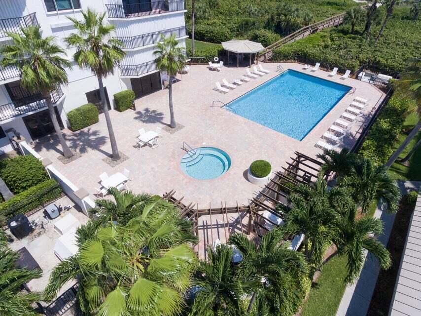 For Sale: $350,000 (3 beds, 2 baths, 1892 Square Feet)