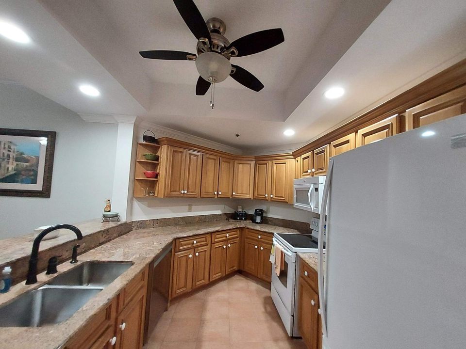 For Sale: $350,000 (3 beds, 2 baths, 1892 Square Feet)