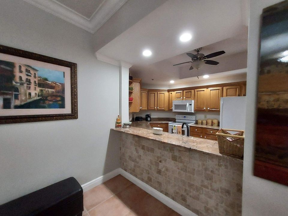 For Sale: $350,000 (3 beds, 2 baths, 1892 Square Feet)