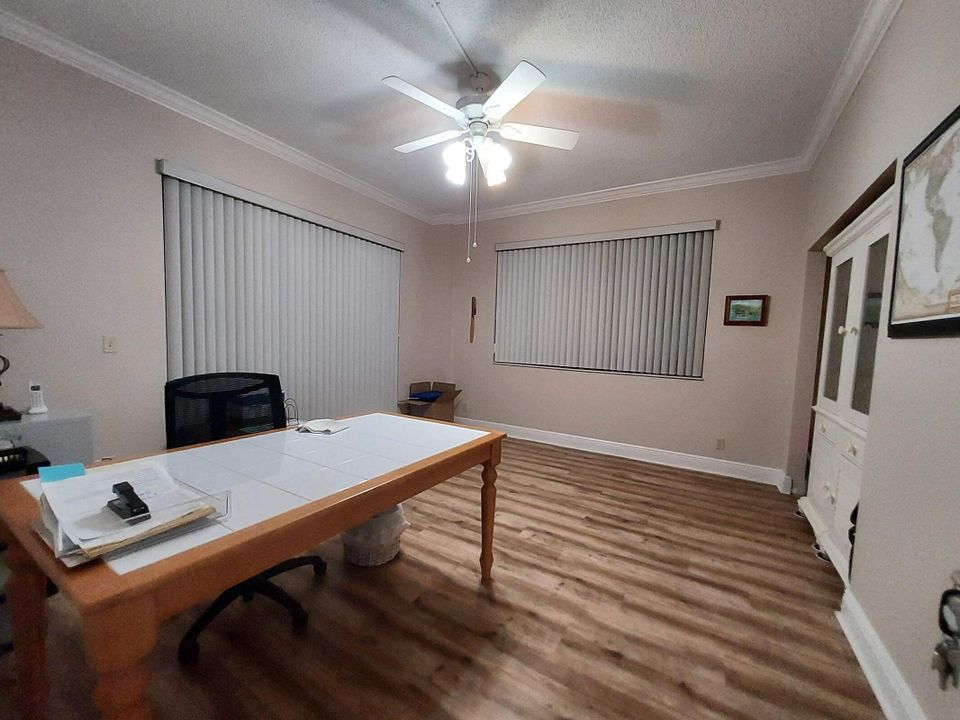 For Sale: $350,000 (3 beds, 2 baths, 1892 Square Feet)