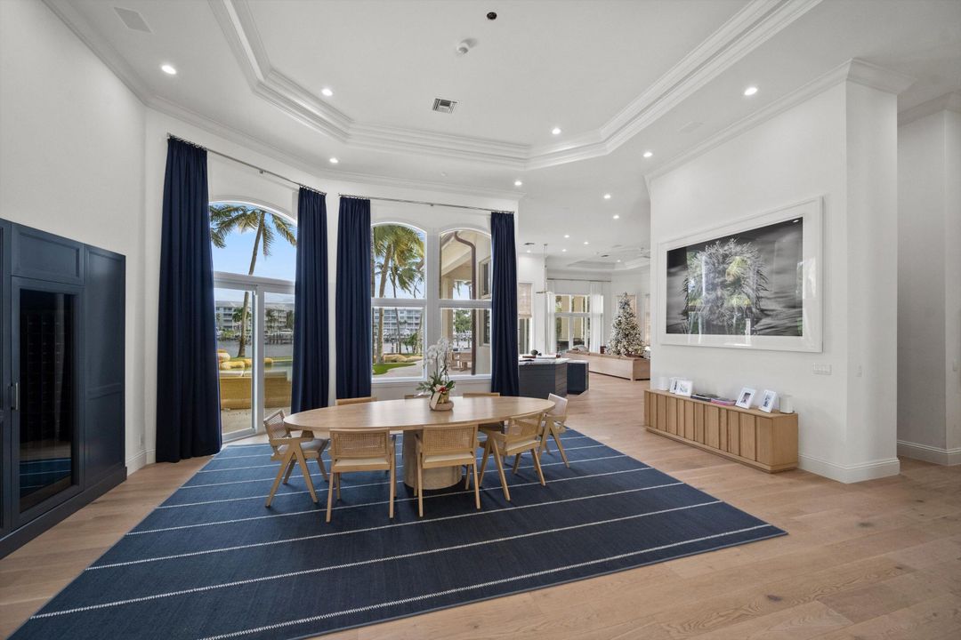 En Venta: $3,000,000 (6 camas, 6 baños, 7011 Pies cuadrados)