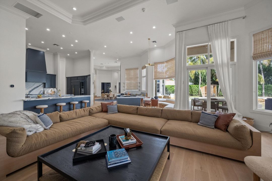 En Venta: $3,000,000 (6 camas, 6 baños, 7011 Pies cuadrados)