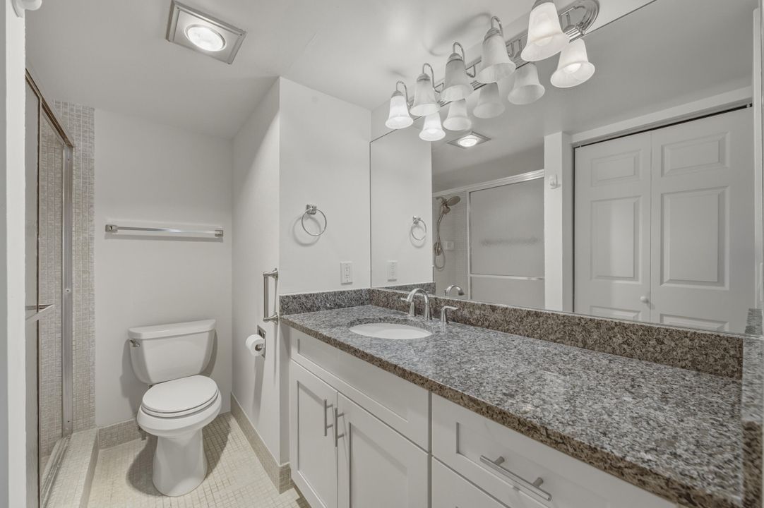 For Sale: $243,000 (2 beds, 2 baths, 896 Square Feet)