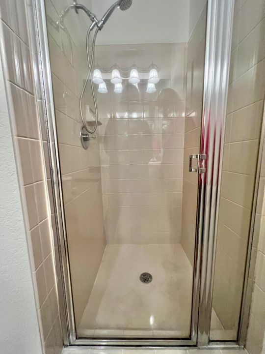 For Rent: $2,800 (3 beds, 2 baths, 1536 Square Feet)