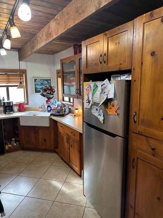 На продажу: $289,900 (3 спален, 1 ванн, 1428 Квадратных фут)