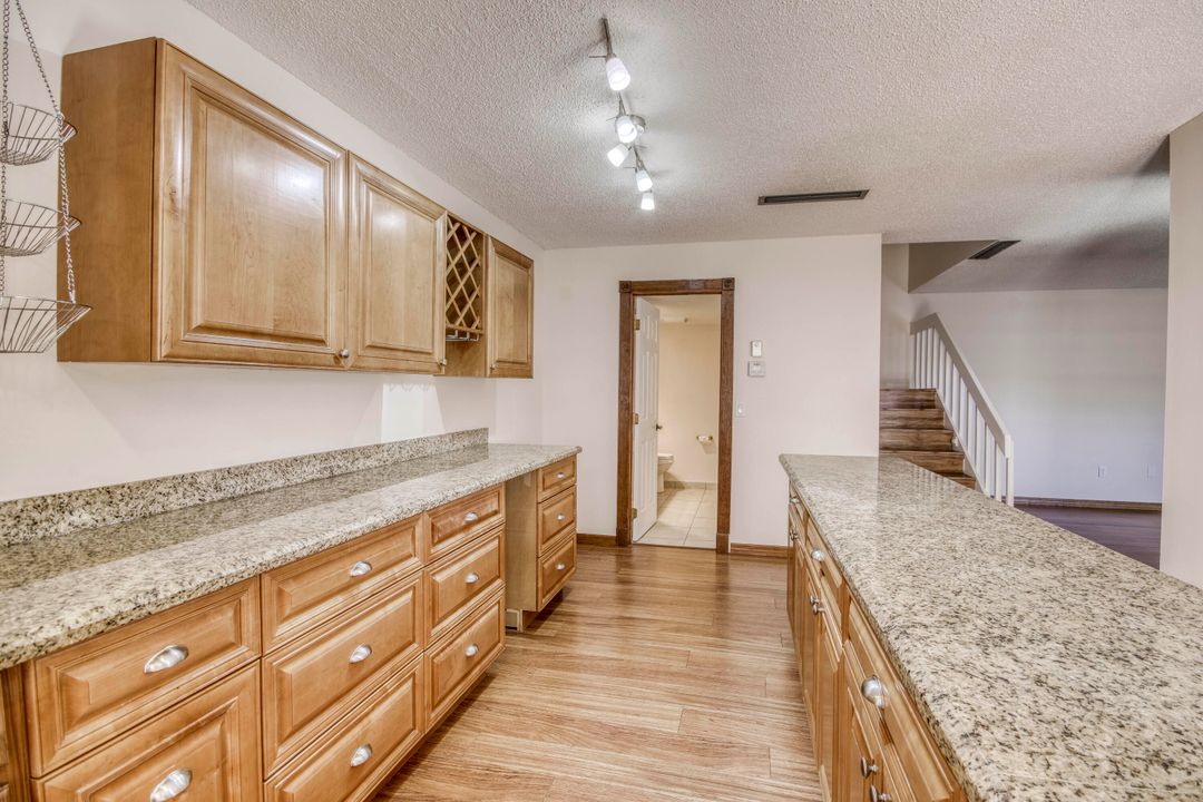 出租: $2,650 (2 贝兹, 2 浴室, 1470 平方英尺)