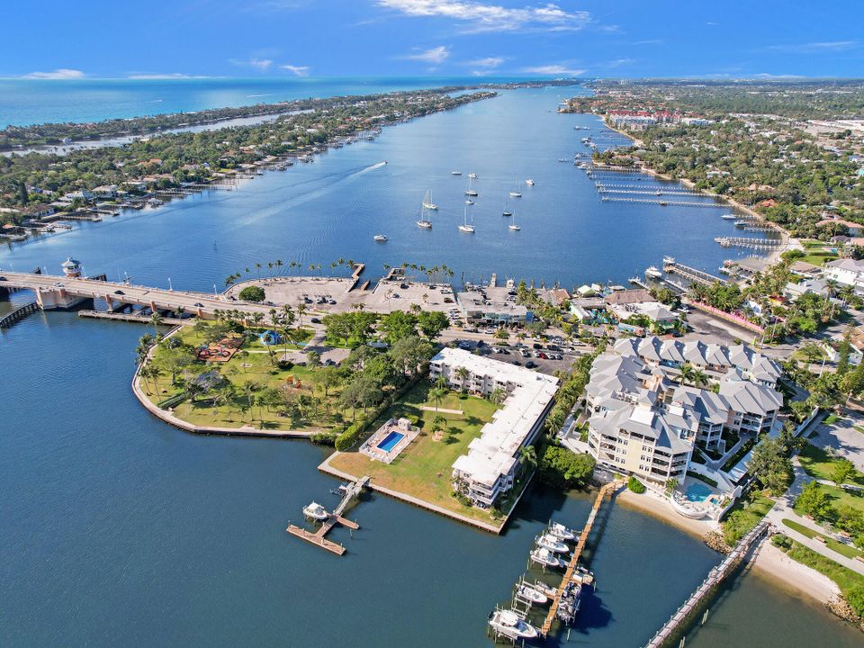 待售: $479,000 (2 贝兹, 2 浴室, 899 平方英尺)