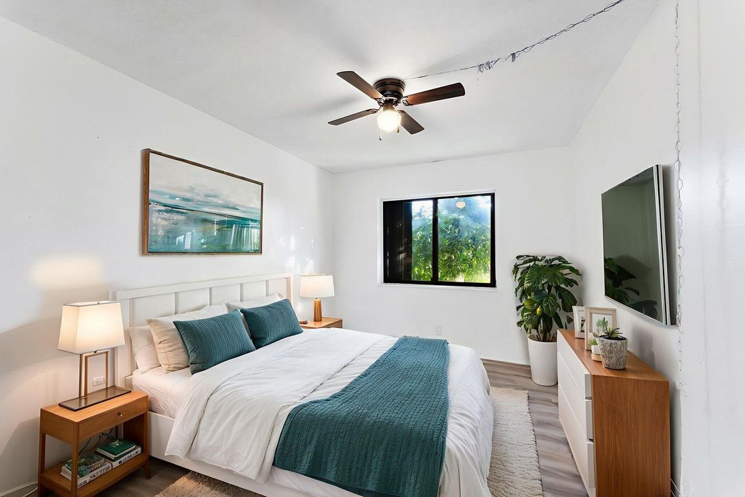 For Sale: $375,000 (3 beds, 2 baths, 1722 Square Feet)