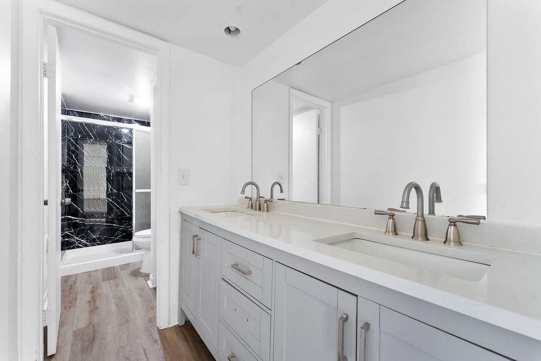 For Sale: $375,000 (3 beds, 2 baths, 1722 Square Feet)