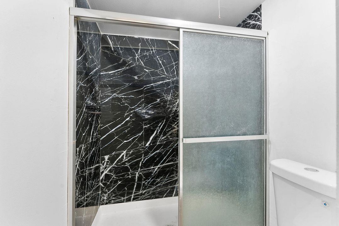 For Sale: $375,000 (3 beds, 2 baths, 1722 Square Feet)