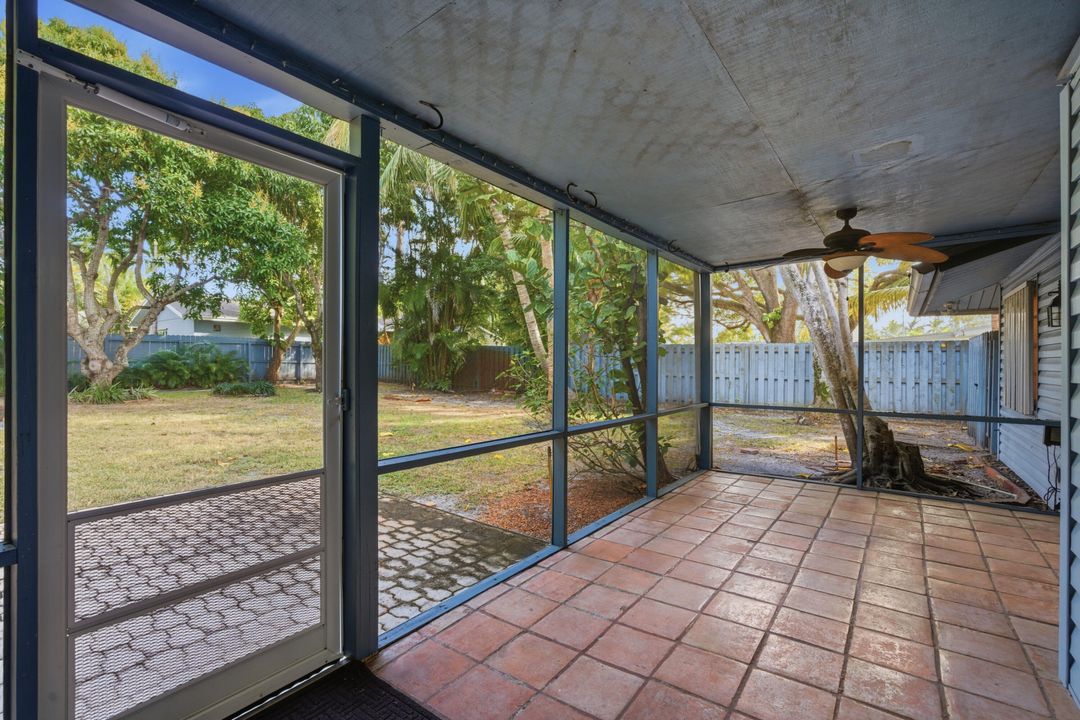 En Venta: $649,000 (4 camas, 3 baños, 2069 Pies cuadrados)