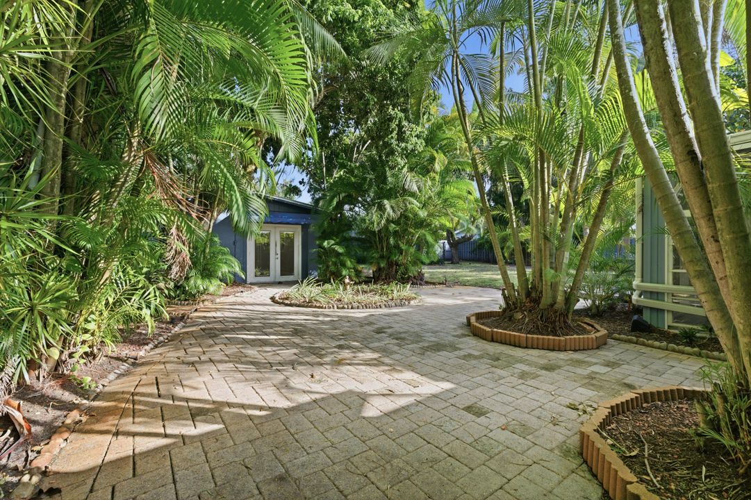 En Venta: $649,000 (4 camas, 3 baños, 2069 Pies cuadrados)