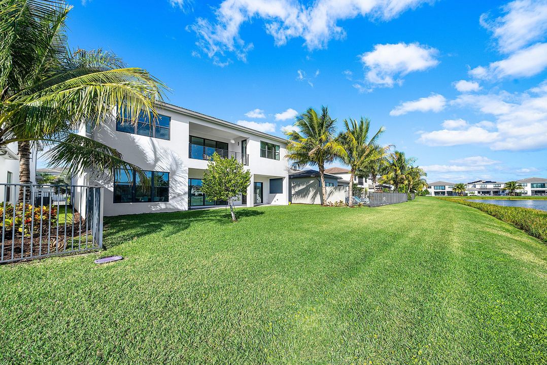 待售: $2,599,000 (5 贝兹, 5 浴室, 5330 平方英尺)