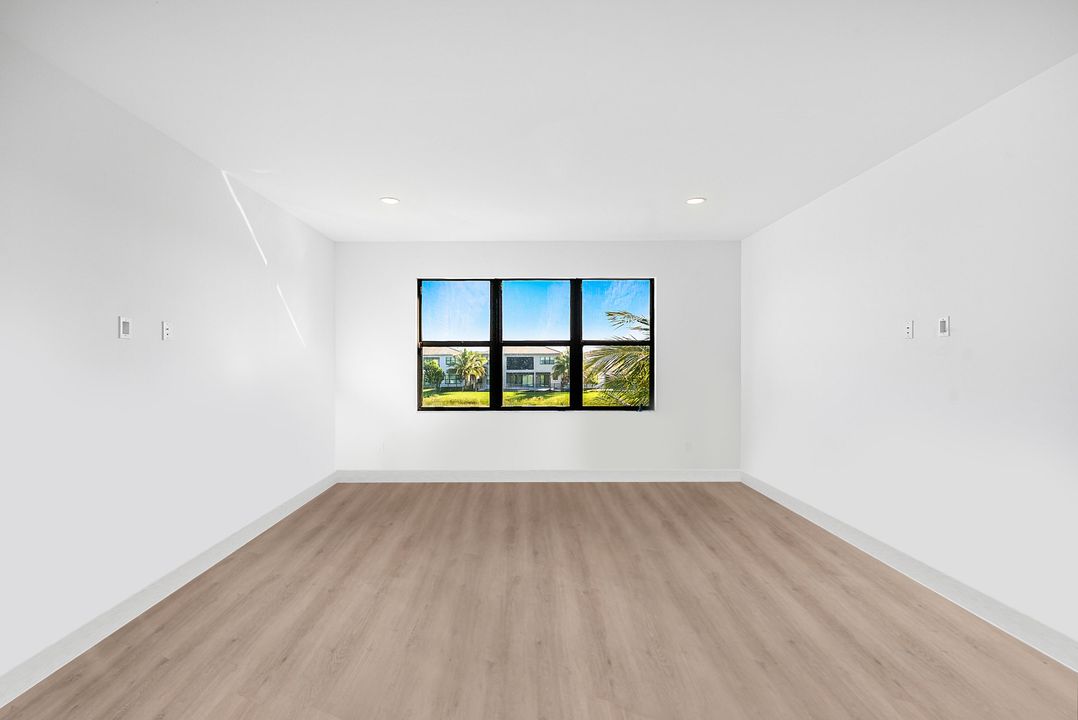 待售: $2,599,000 (5 贝兹, 5 浴室, 5330 平方英尺)