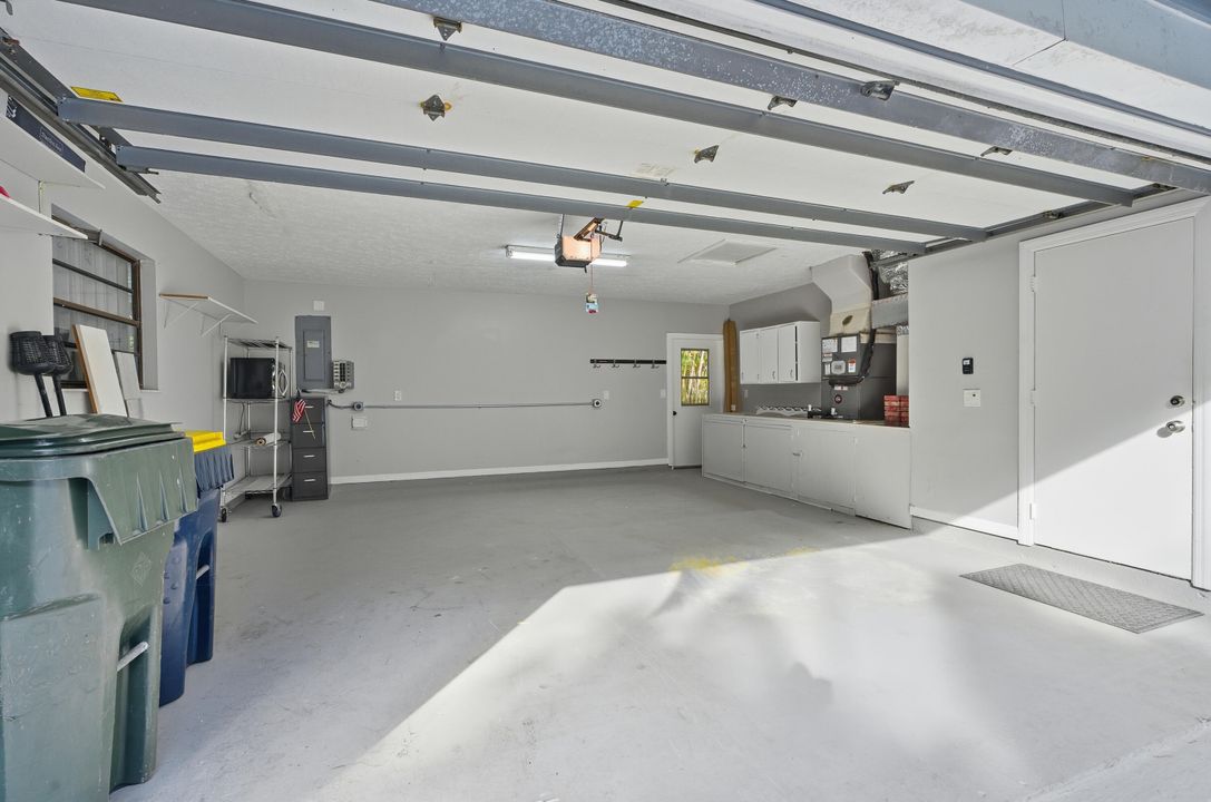 En Venta: $649,000 (4 camas, 3 baños, 2069 Pies cuadrados)