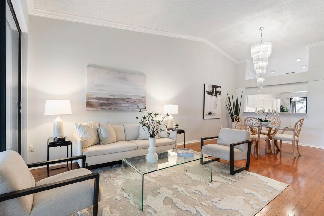 For Sale: $345,000 (2 beds, 2 baths, 1332 Square Feet)