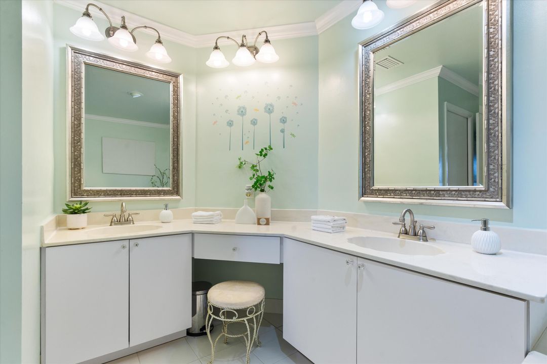 For Sale: $345,000 (2 beds, 2 baths, 1332 Square Feet)