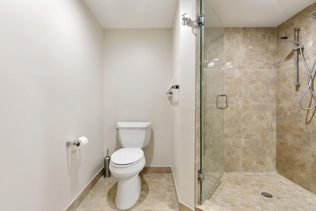 En Venta: $1,285,000 (2 camas, 2 baños, 1670 Pies cuadrados)