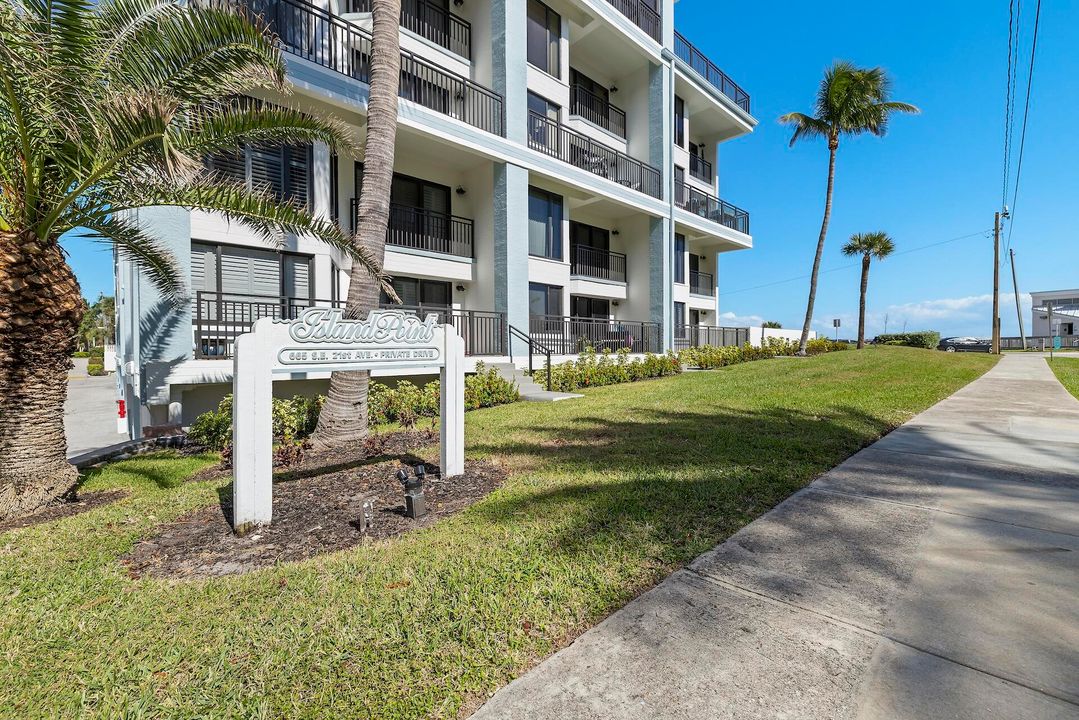 En Venta: $1,285,000 (2 camas, 2 baños, 1670 Pies cuadrados)